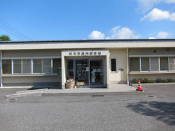 松本市島内図書館の写真