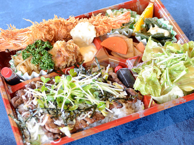 よくばりステーキライス弁当 テイクアウト レストラン あんだんて レストラン 洋食 松本市東地区 ずくラボ