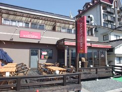 ナンとカレーのおいしいお店 cafe restaurant &bar MARUMEROの写真